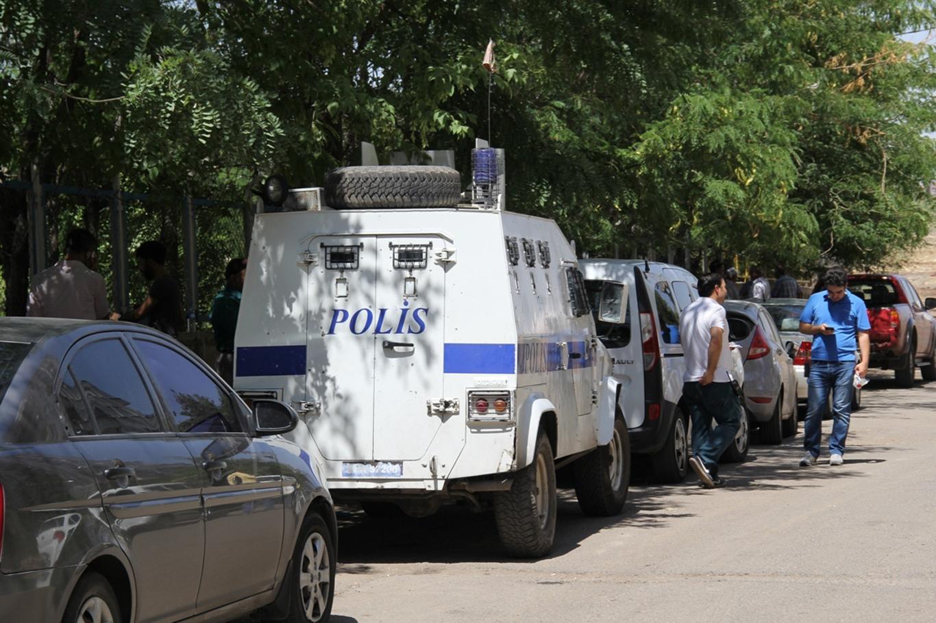 Tek başına yaşayan adam evinde ölü bulundu Tek başına yaşayan adam evinde ölü bulundu